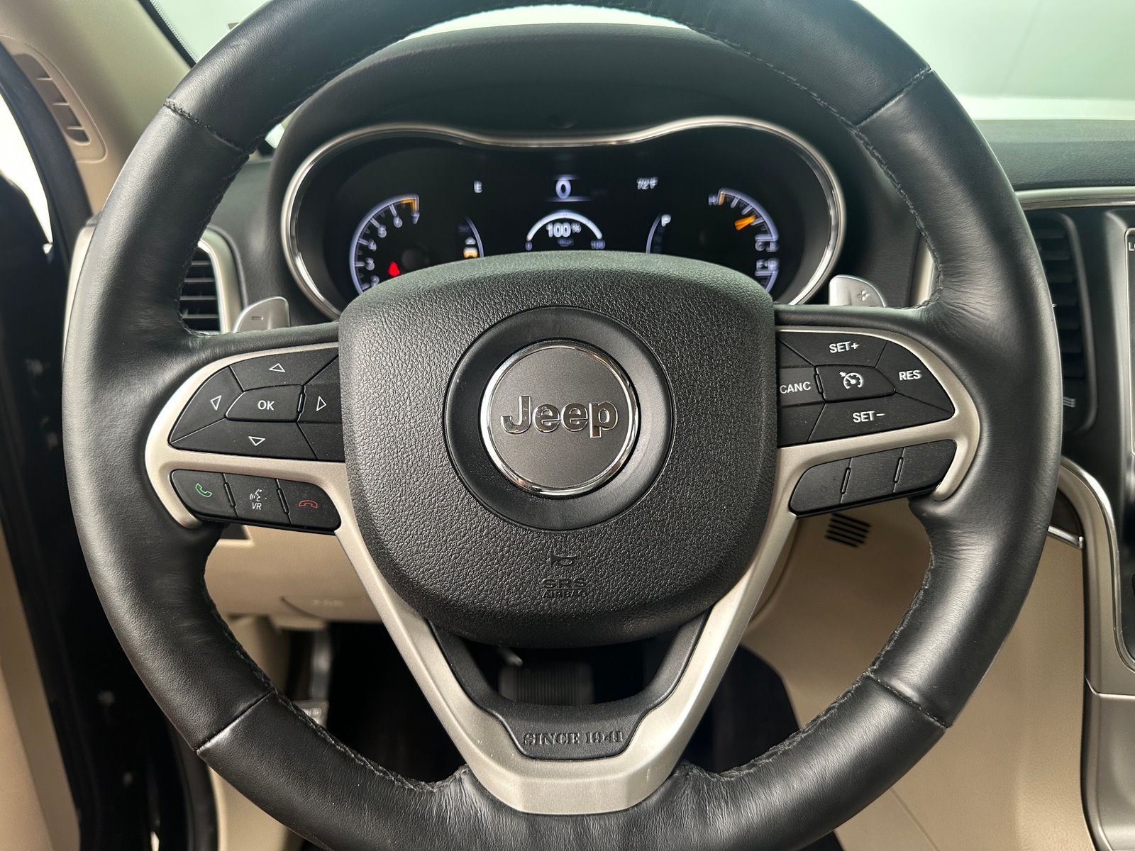 Thumbnail: 2016 Jeep Grand Cherokee - 4