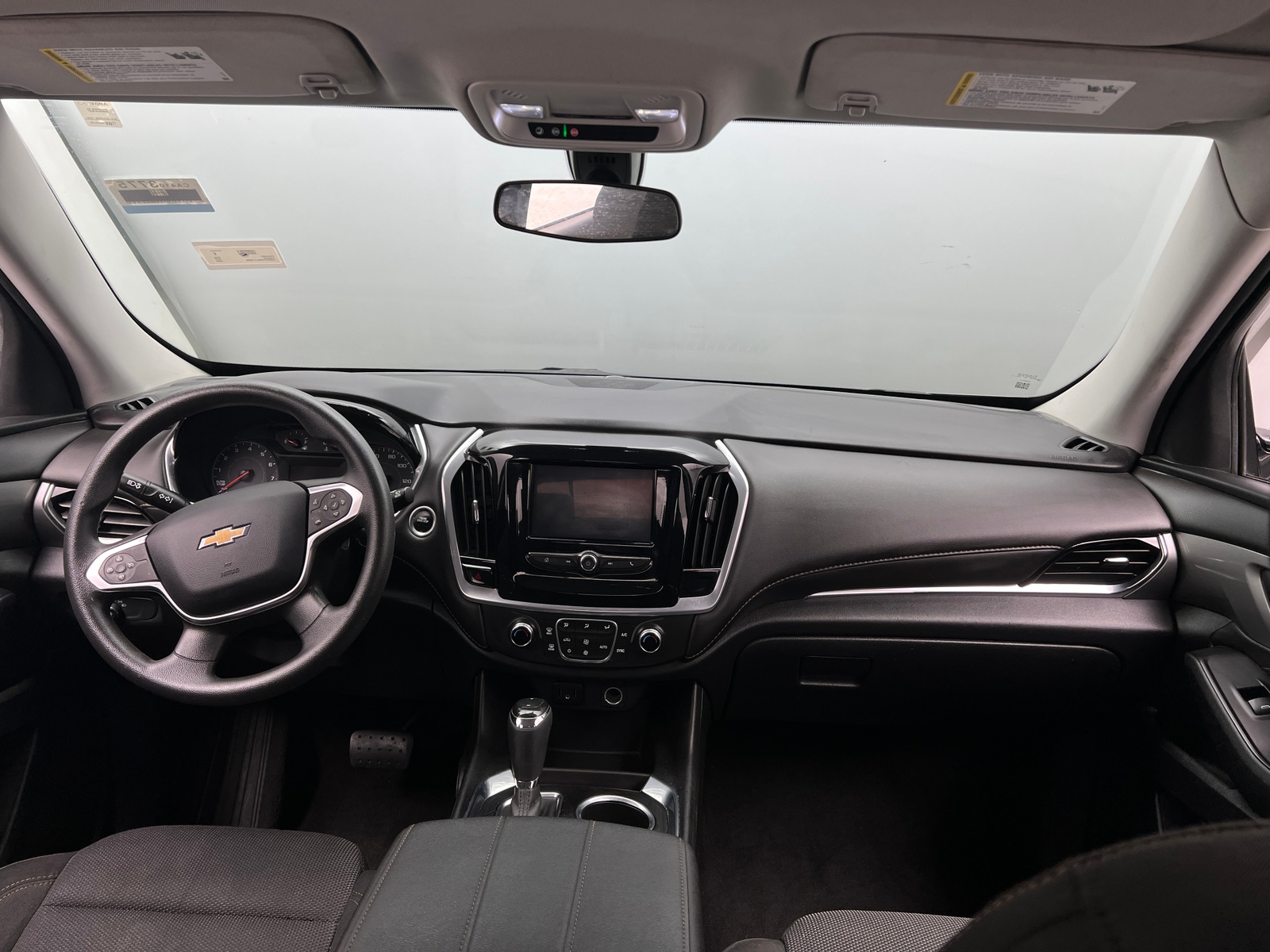 Thumbnail: 2020 Chevrolet Traverse - 3