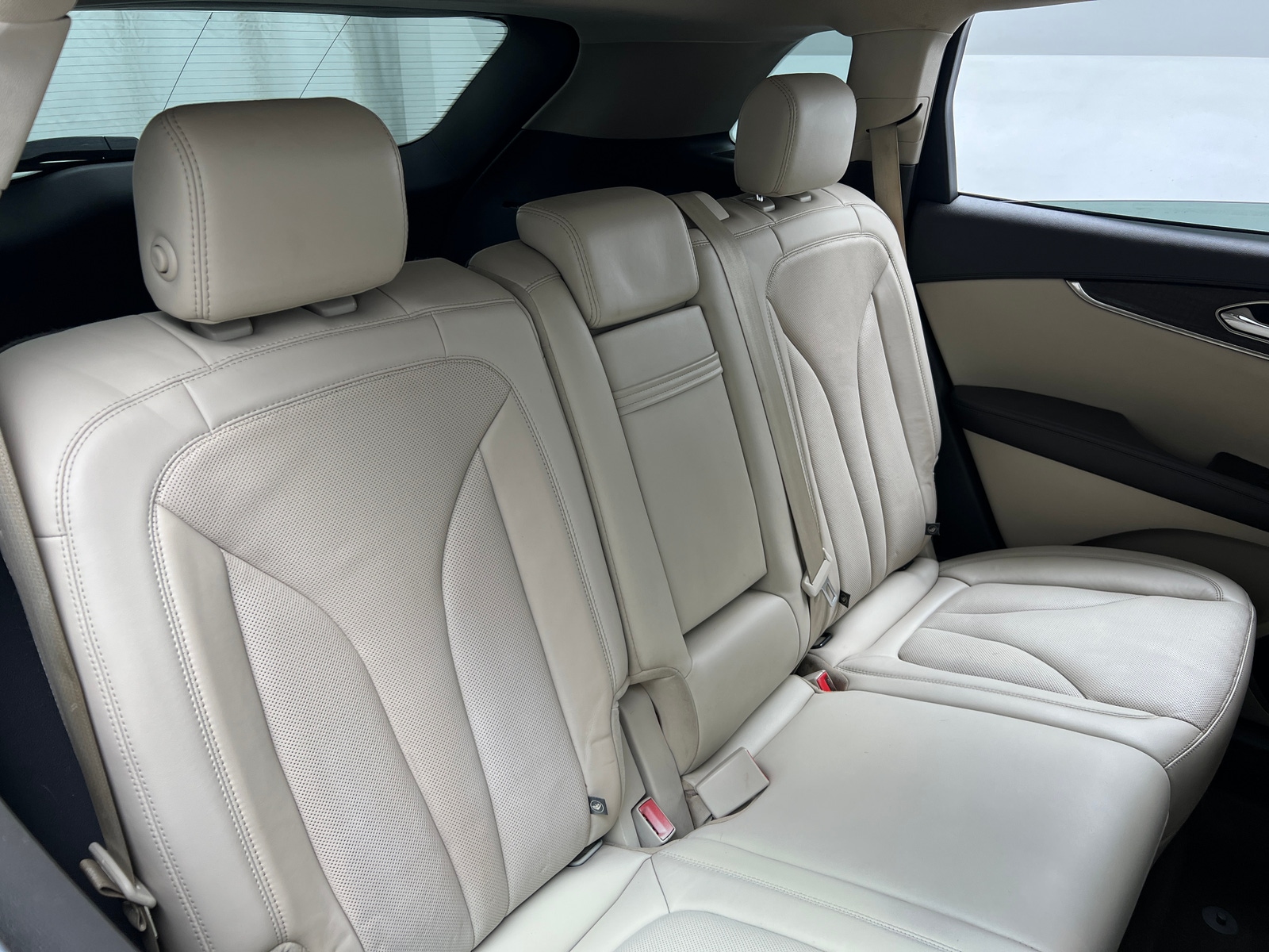 Thumbnail: 2019 Lincoln Nautilus - 5