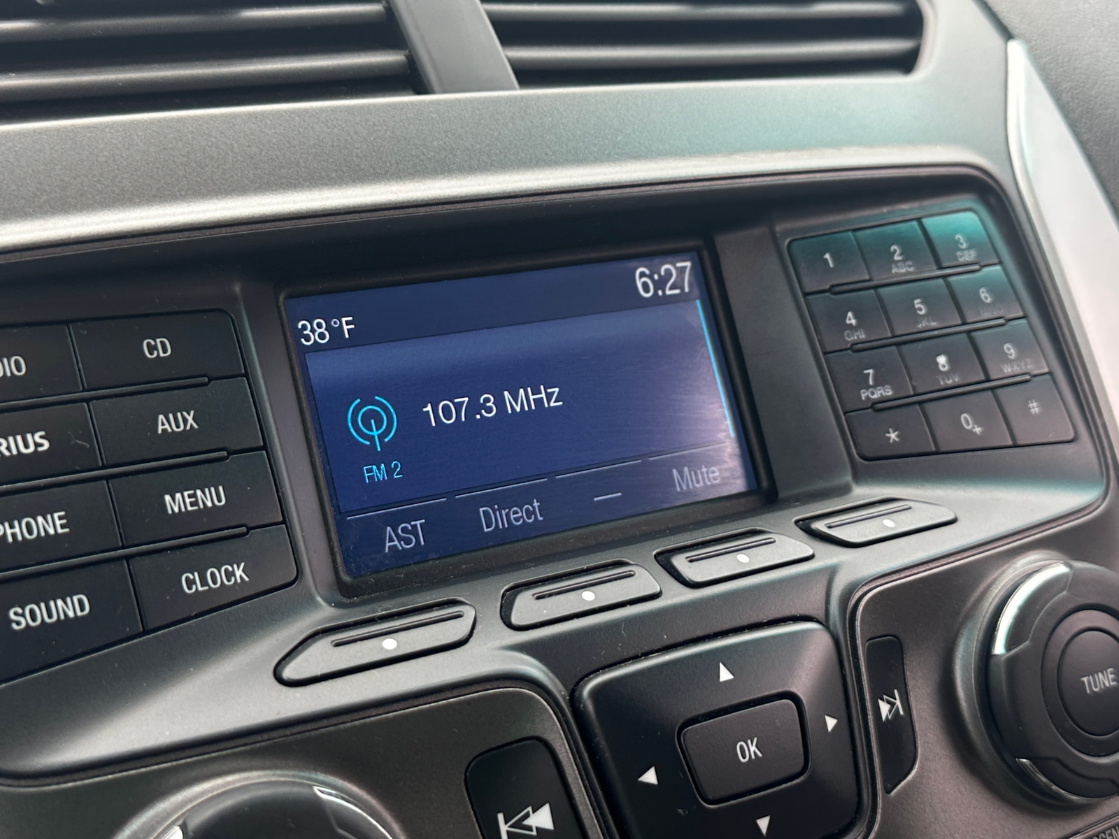 Thumbnail: 2015 Ford Explorer - 4