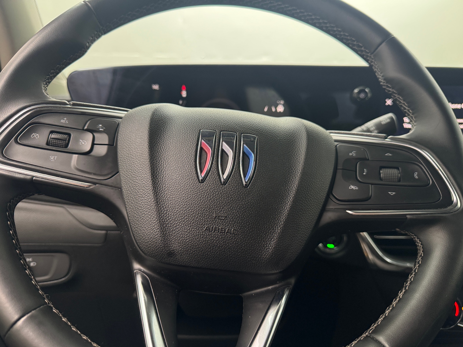 Thumbnail: 2025 Buick Encore GX - 5