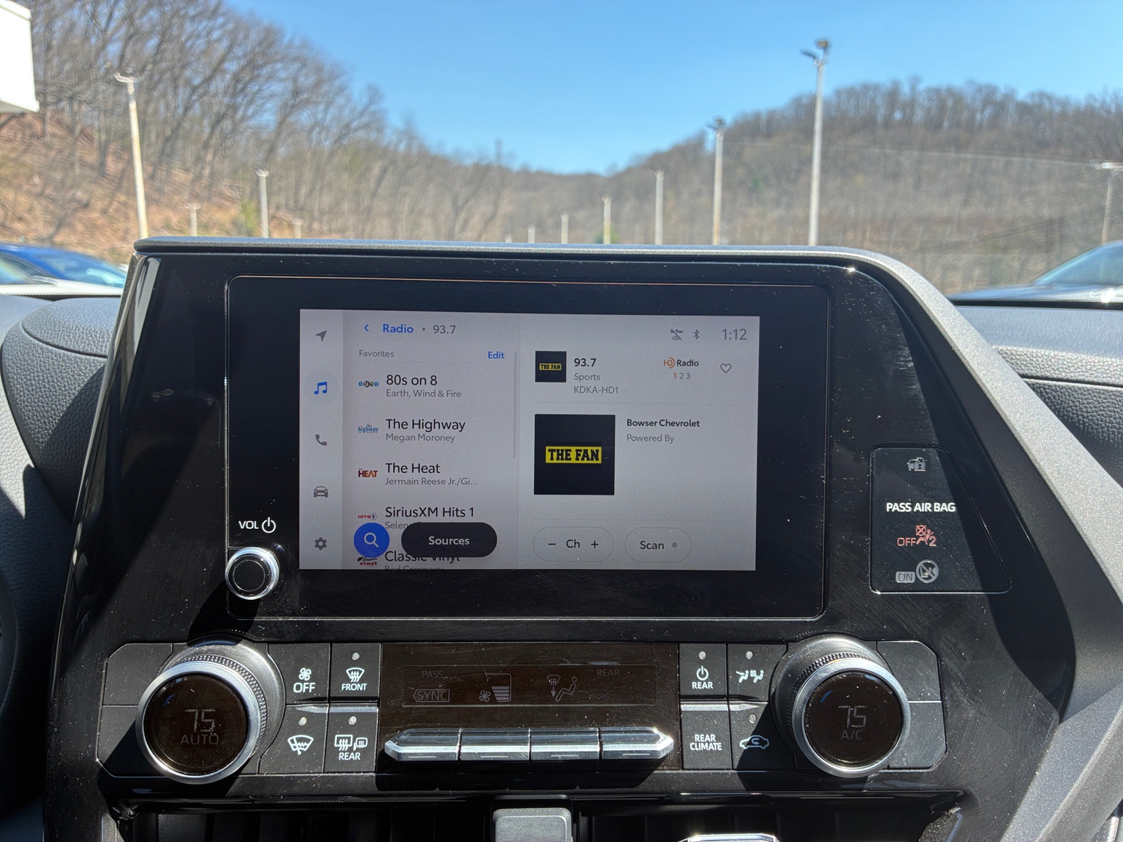 Thumbnail: 2025 Toyota Highlander - 4