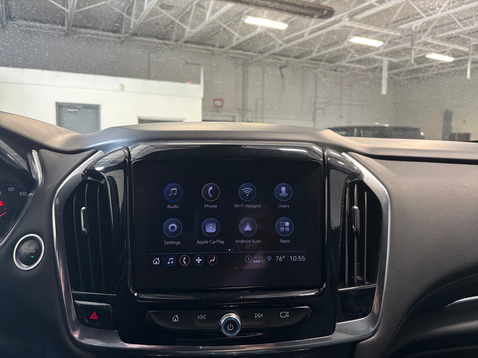 Thumbnail: 2023 Chevrolet Traverse - 4