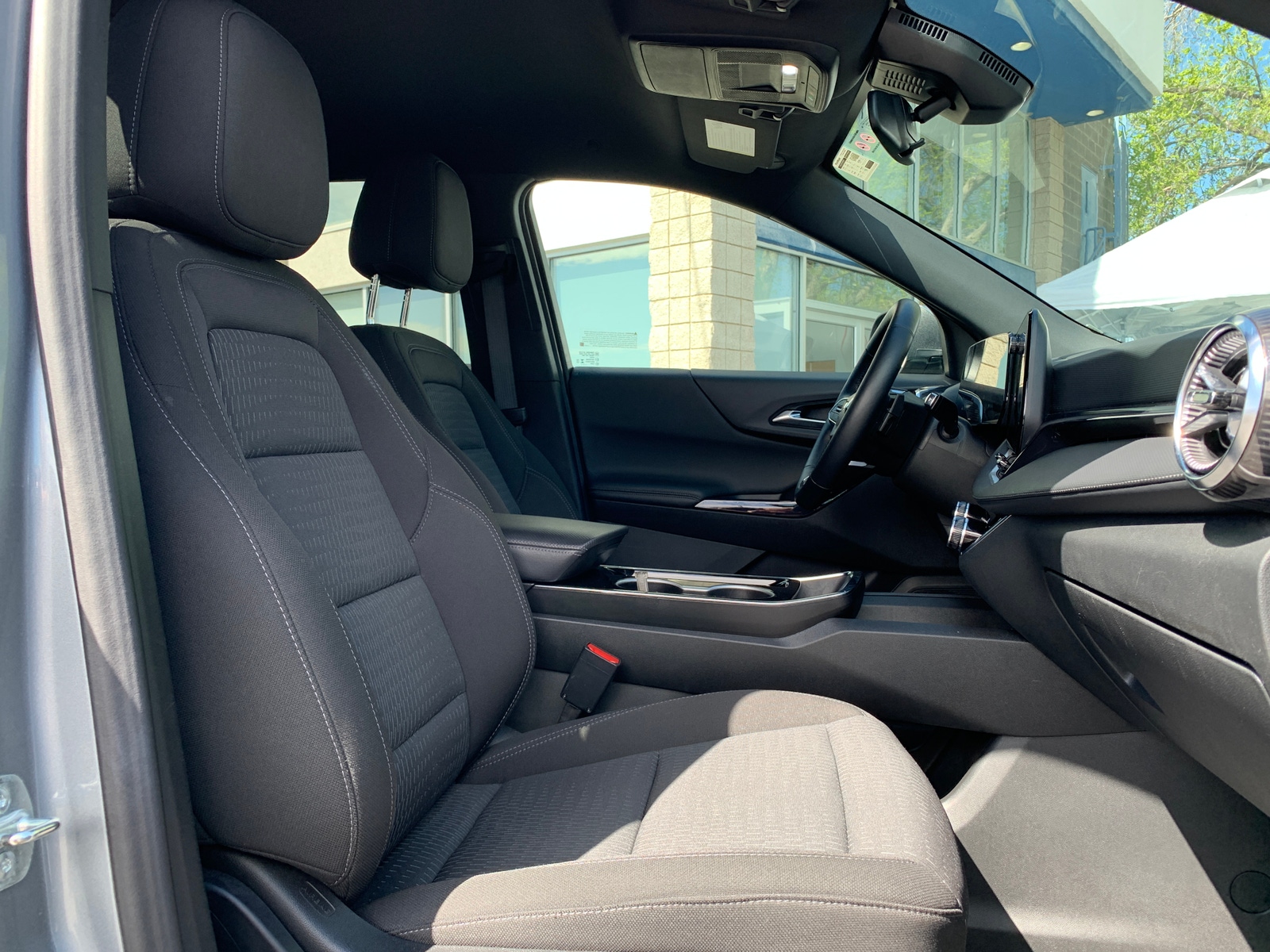 Thumbnail: 2025 Chevrolet Equinox - 2