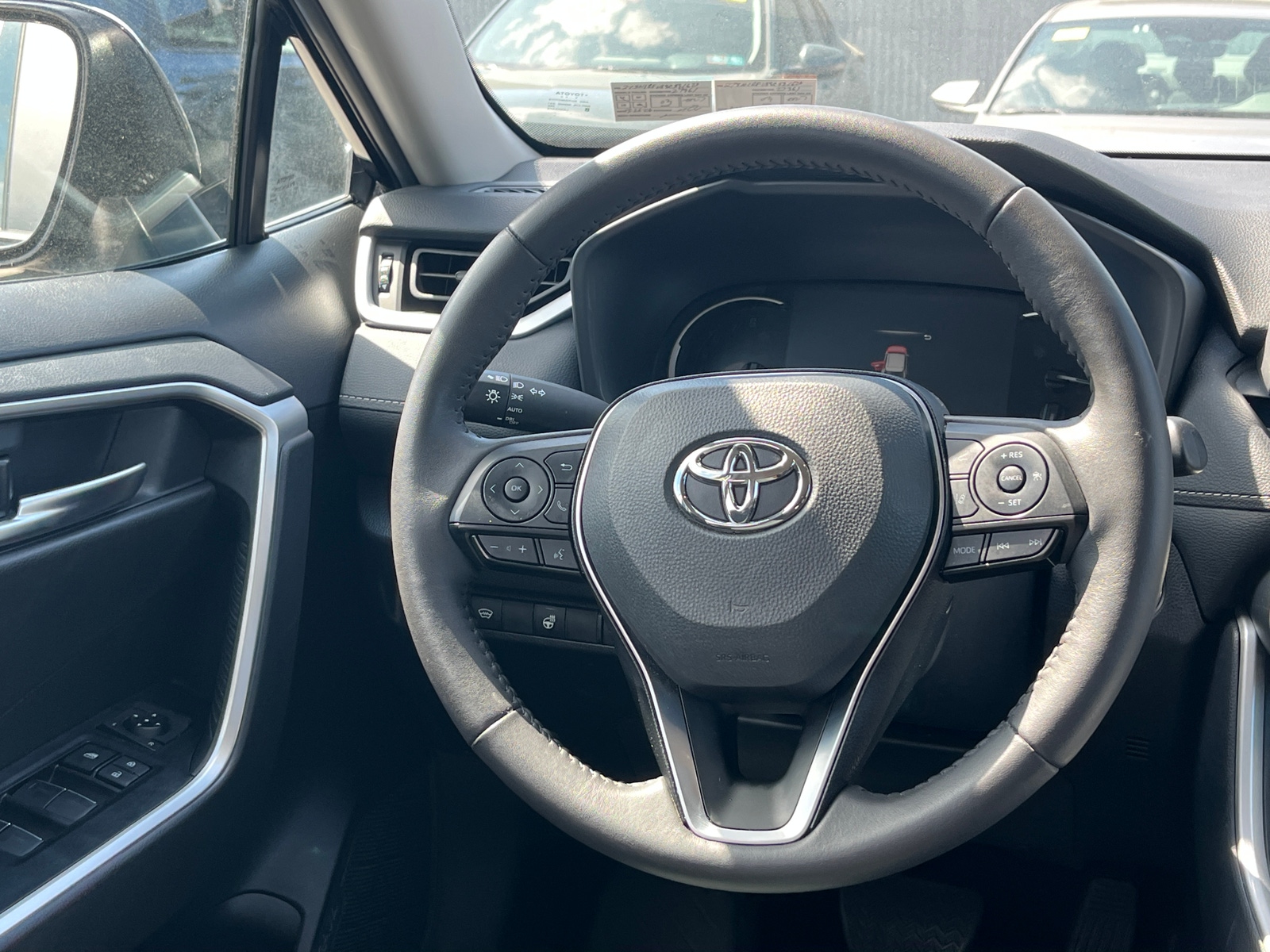 Thumbnail: 2025 Toyota RAV4 - 5