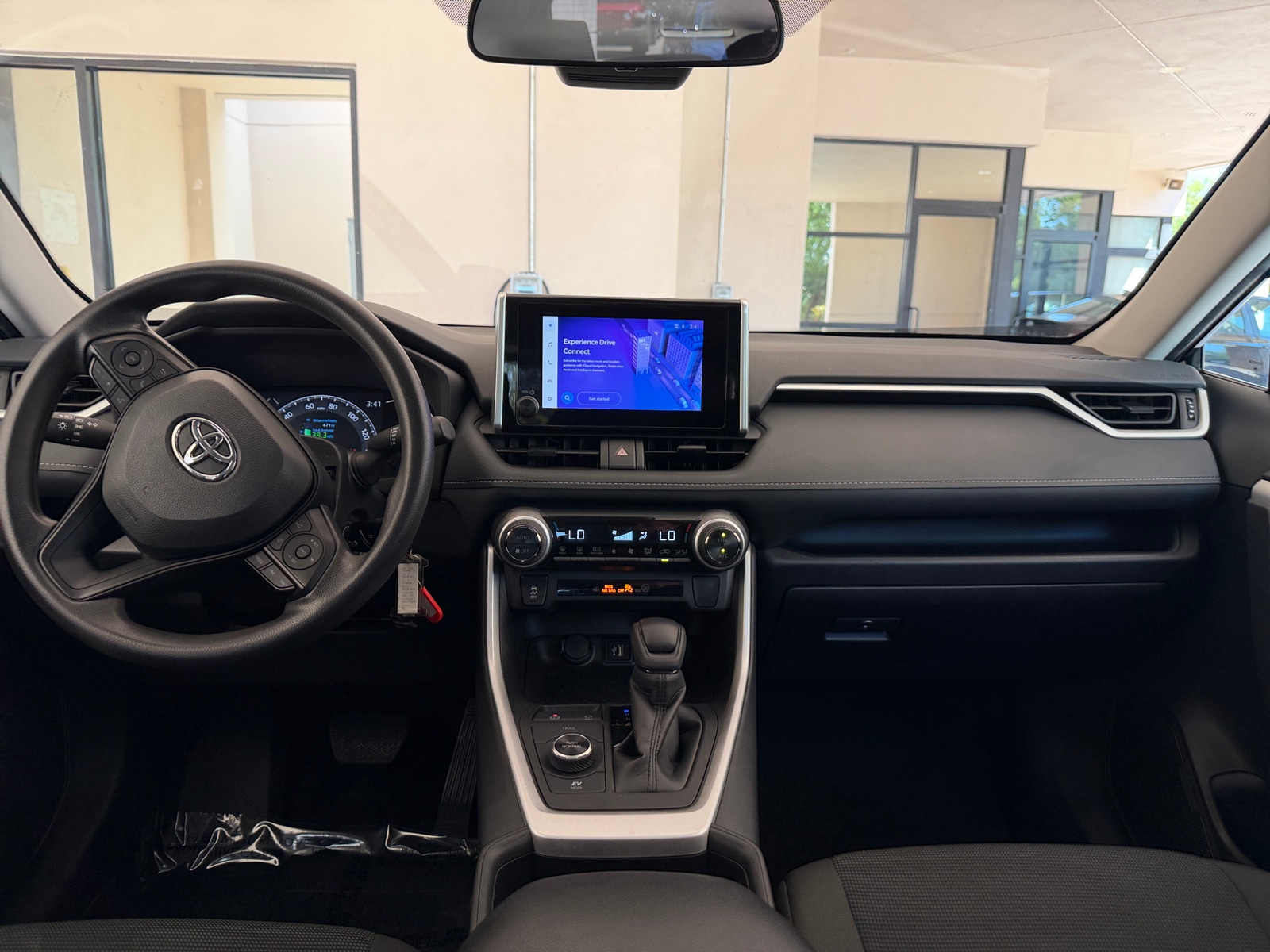 Thumbnail: 2025 Toyota RAV4 - 3