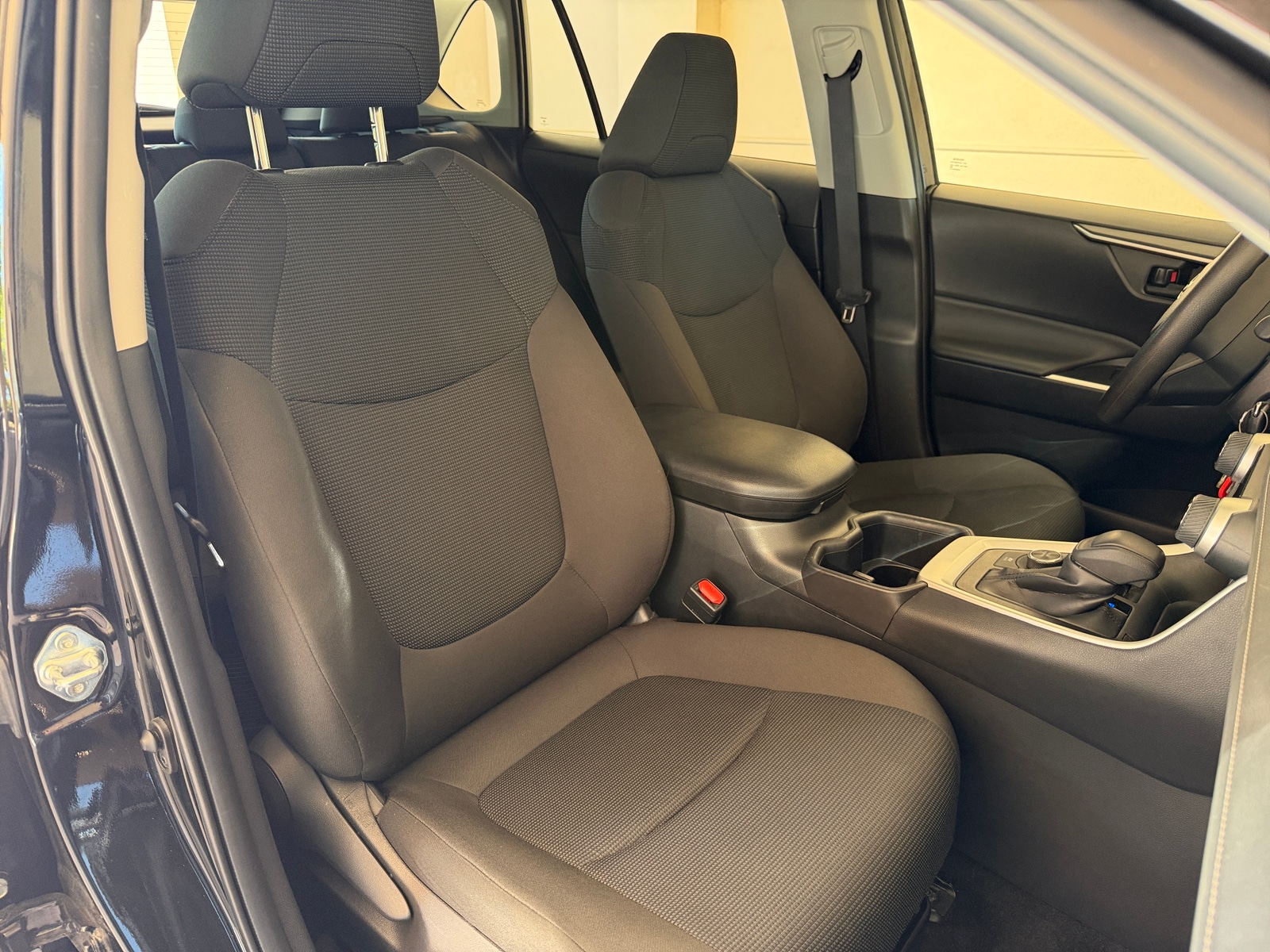 Thumbnail: 2025 Toyota RAV4 - 2