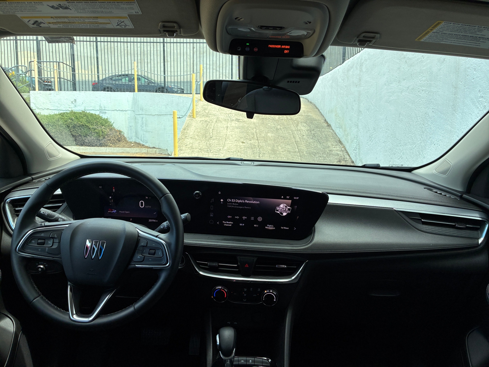 Thumbnail: 2025 Buick Encore GX - 3
