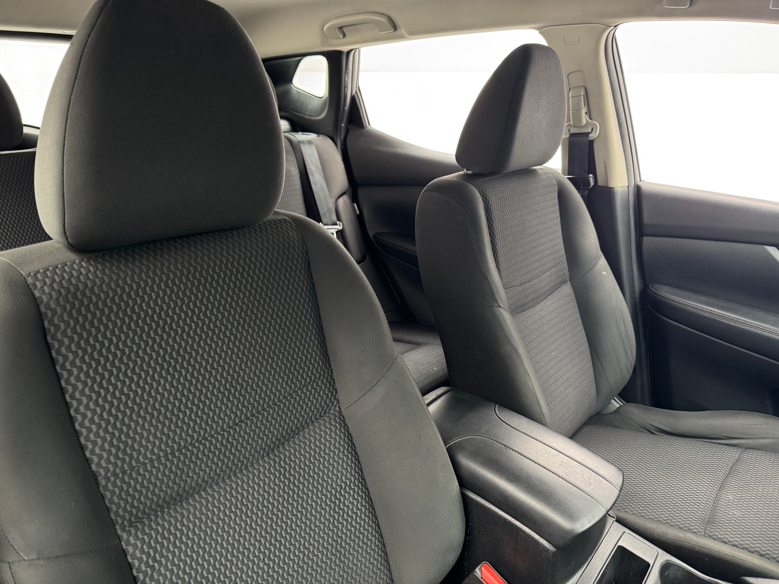 Thumbnail: 2021 Nissan Rogue Sport - 2