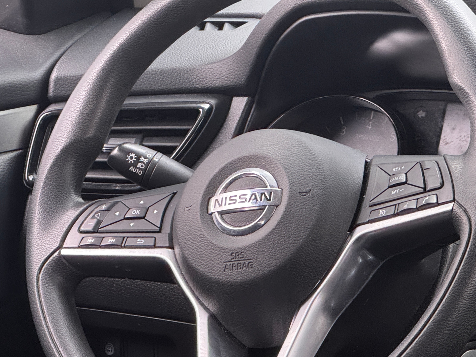 Thumbnail: 2021 Nissan Rogue Sport - 5