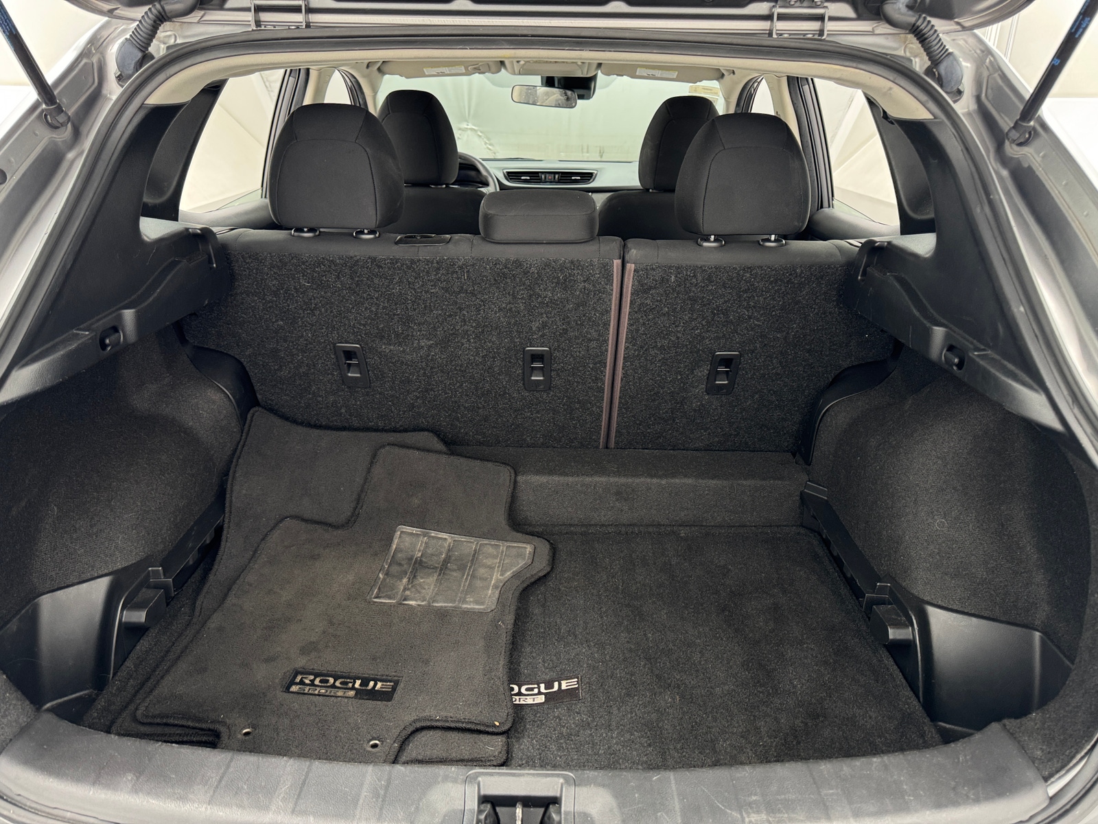 Thumbnail: 2021 Nissan Rogue Sport - 7