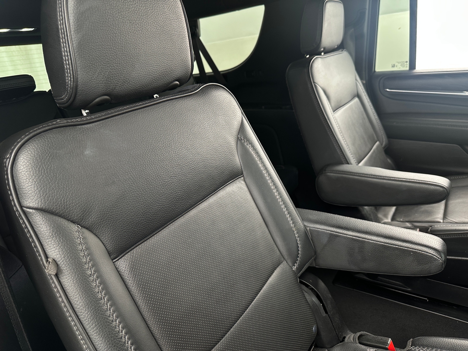 Thumbnail: 2024 GMC Yukon XL - 5