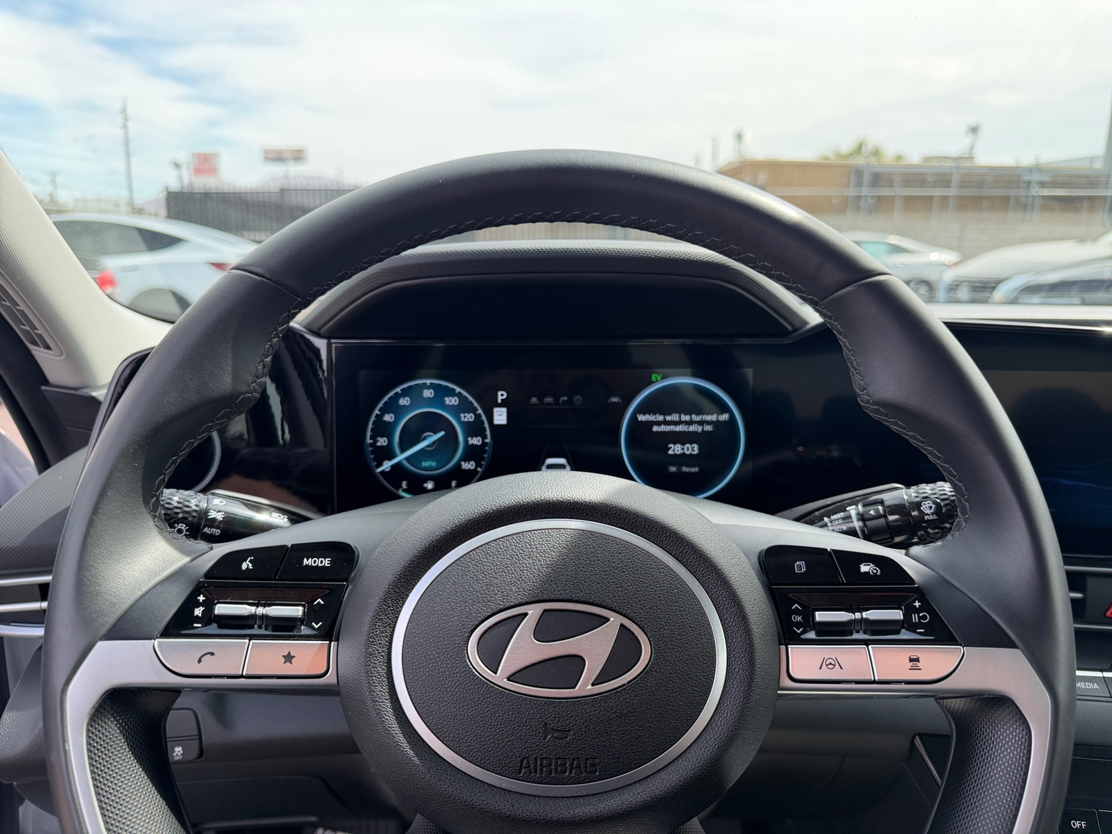 Thumbnail: 2025 Hyundai Elantra - 4