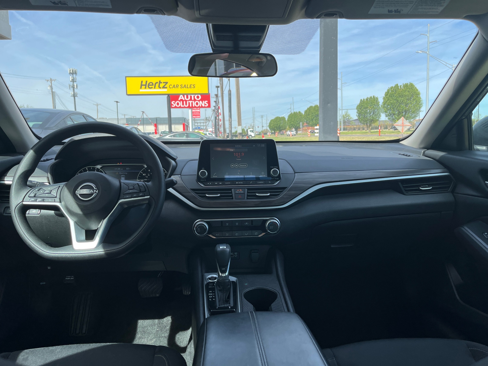 Thumbnail: 2025 Nissan Altima - 3