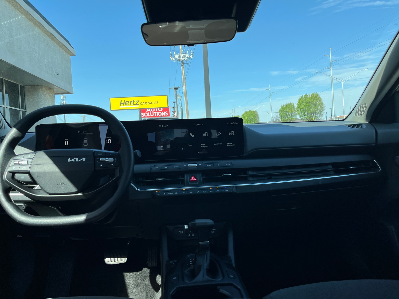 Thumbnail: 2025 Kia K4 - 3