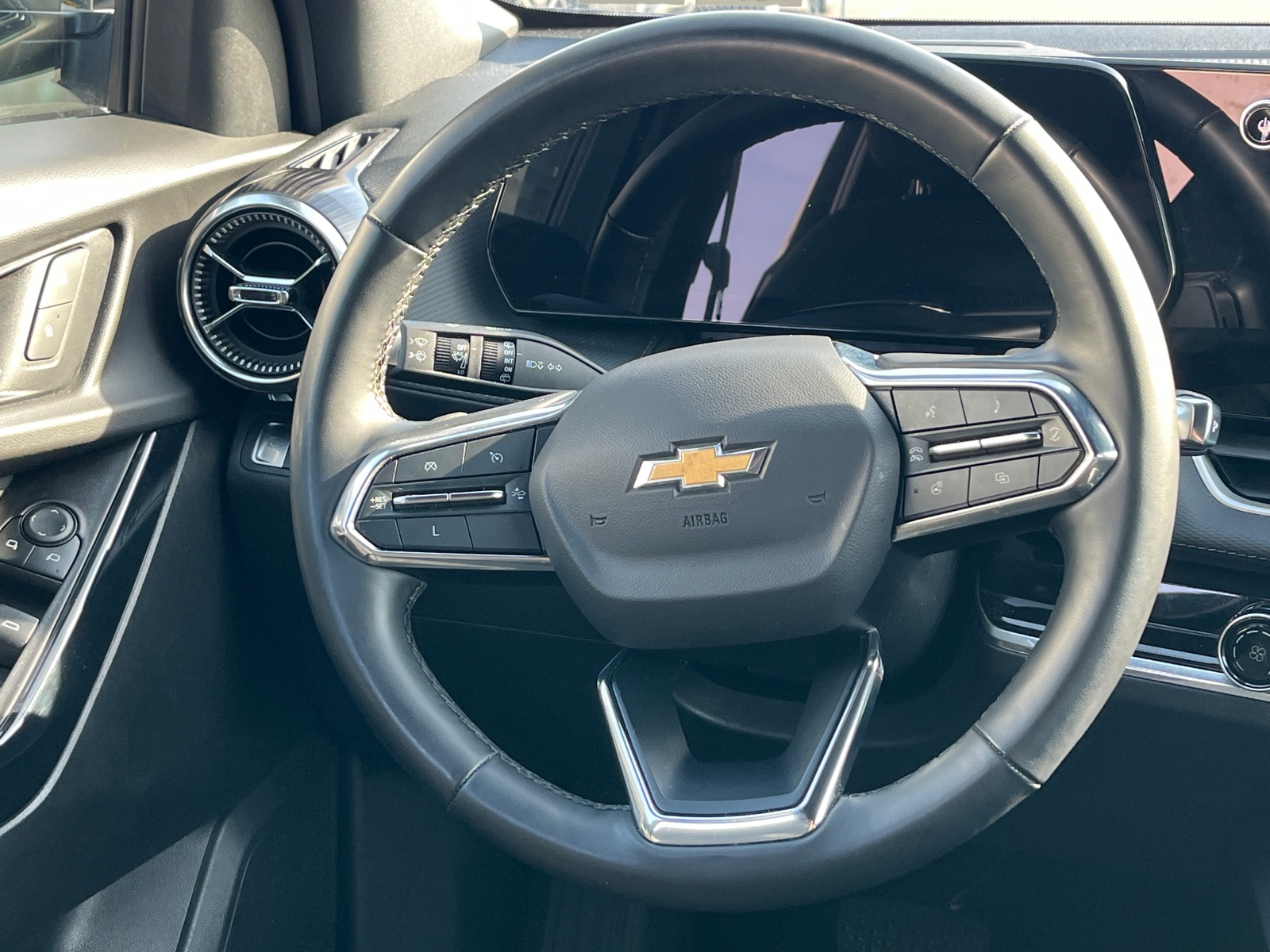 Thumbnail: 2025 Chevrolet Equinox - 5