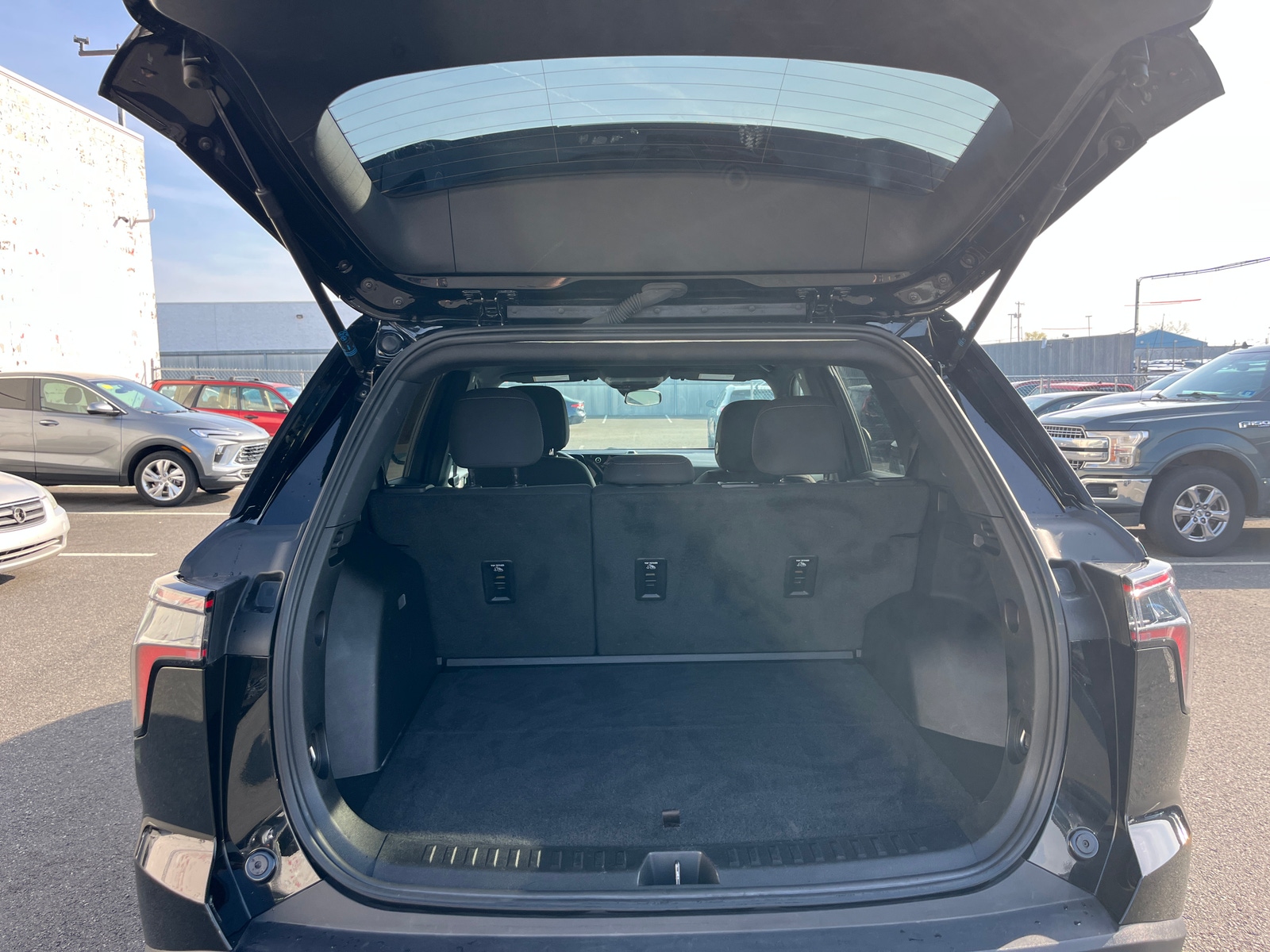 Thumbnail: 2025 Chevrolet Equinox - 6
