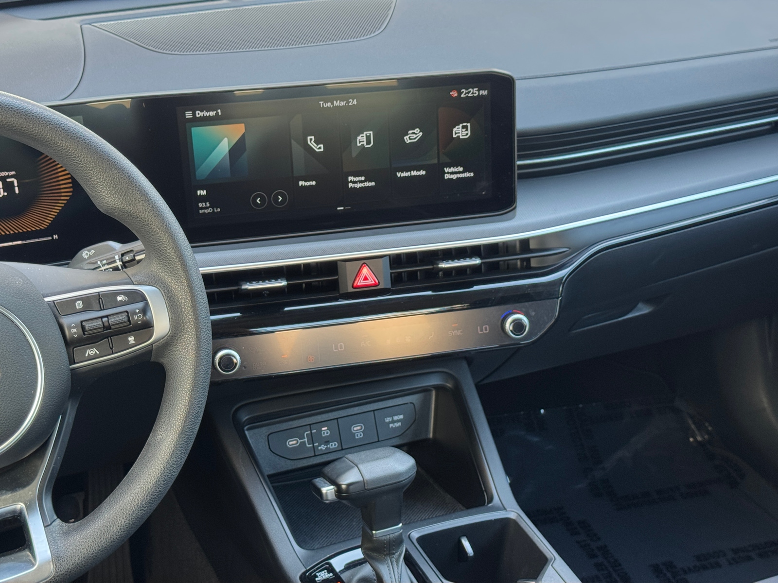 Thumbnail: 2025 Kia K5 - 4