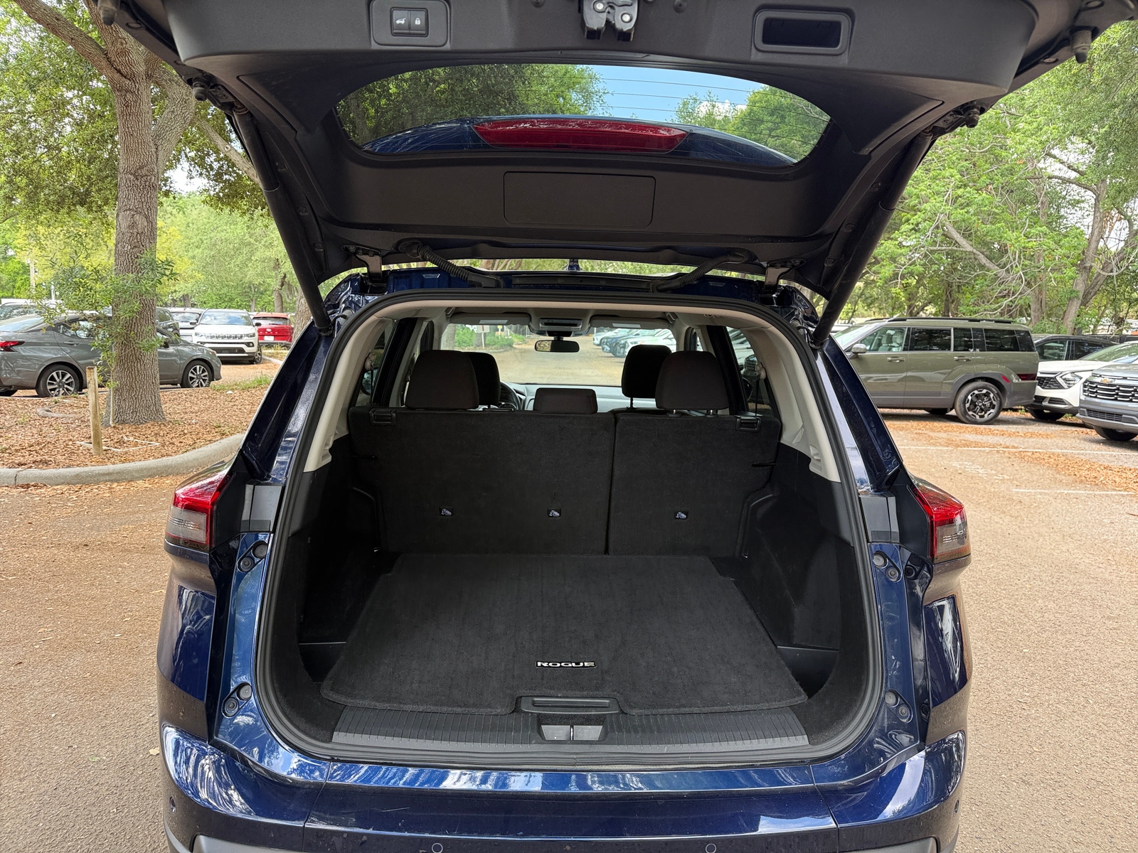 Thumbnail: 2025 Nissan Rogue - 5