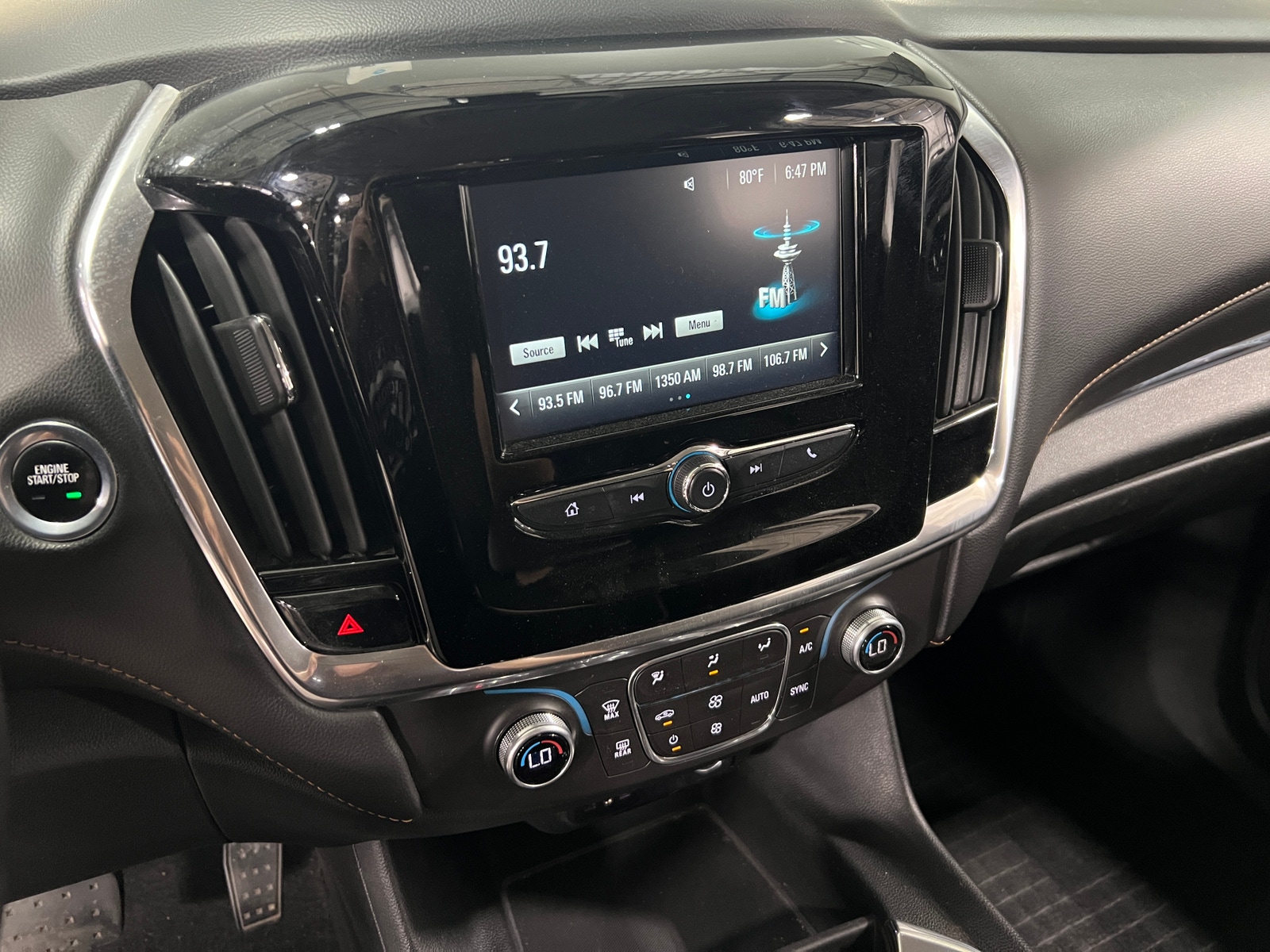 Thumbnail: 2018 Chevrolet Traverse - 4