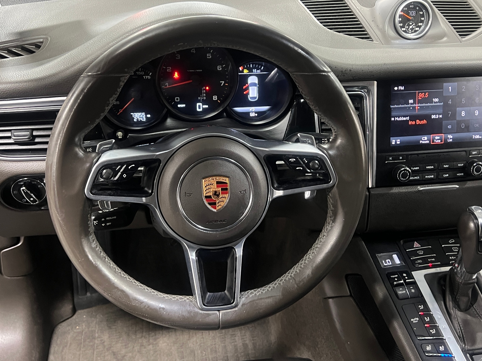 Thumbnail: 2018 Porsche Macan - 4