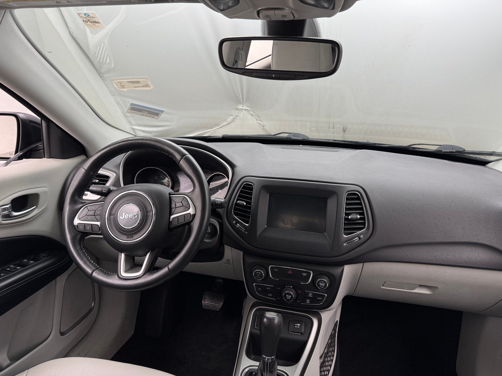 Thumbnail: 2019 Jeep Compass - 3