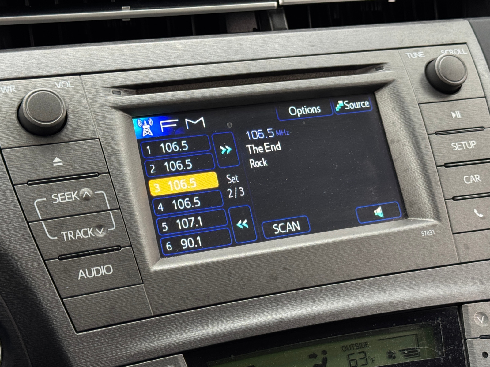 Thumbnail: 2013 Toyota Prius - 4