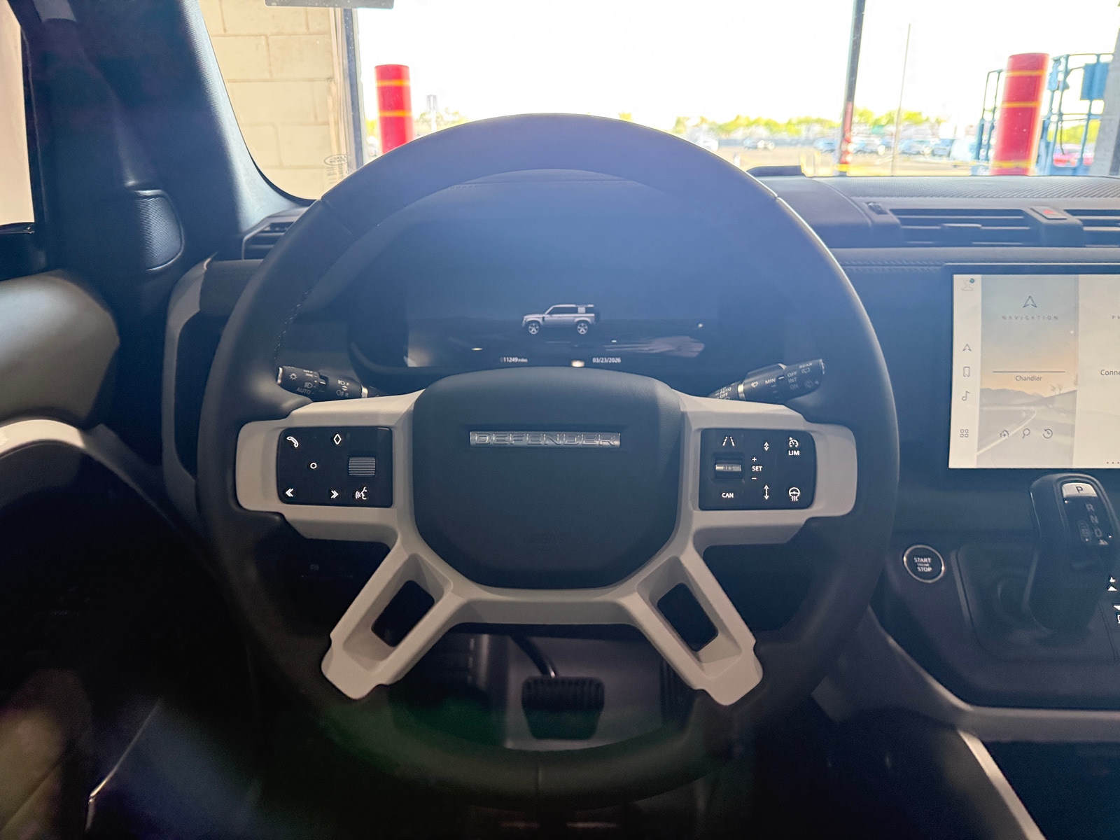 Thumbnail: 2025 Land Rover Defender - 4