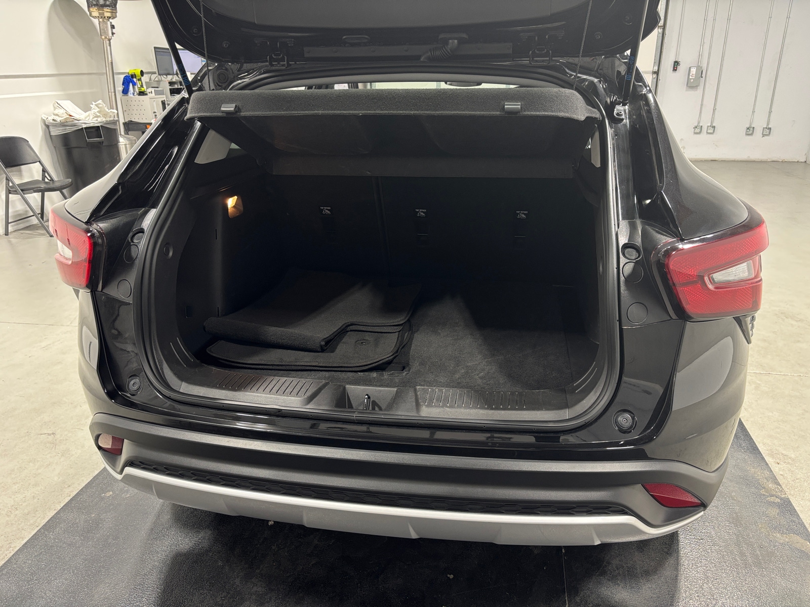 Thumbnail: 2025 Chevrolet Trax - 7