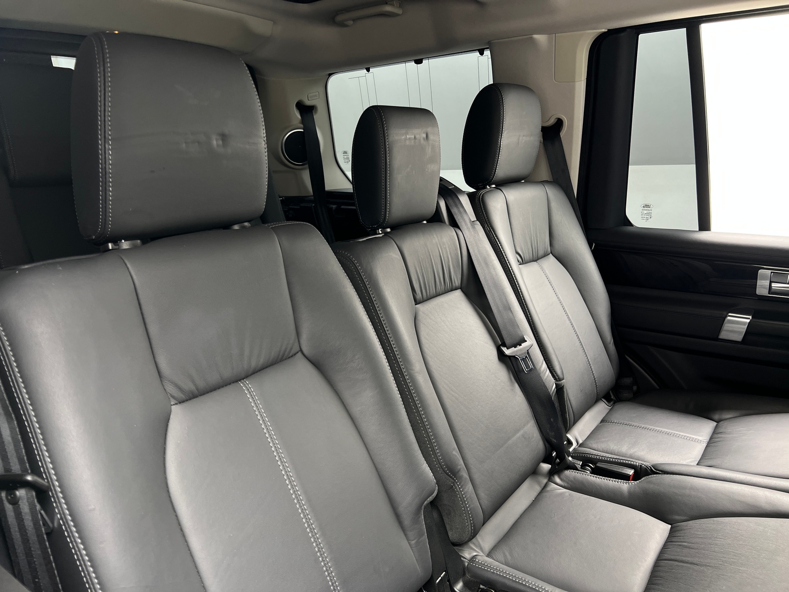 Thumbnail: 2016 Land Rover LR4 - 5