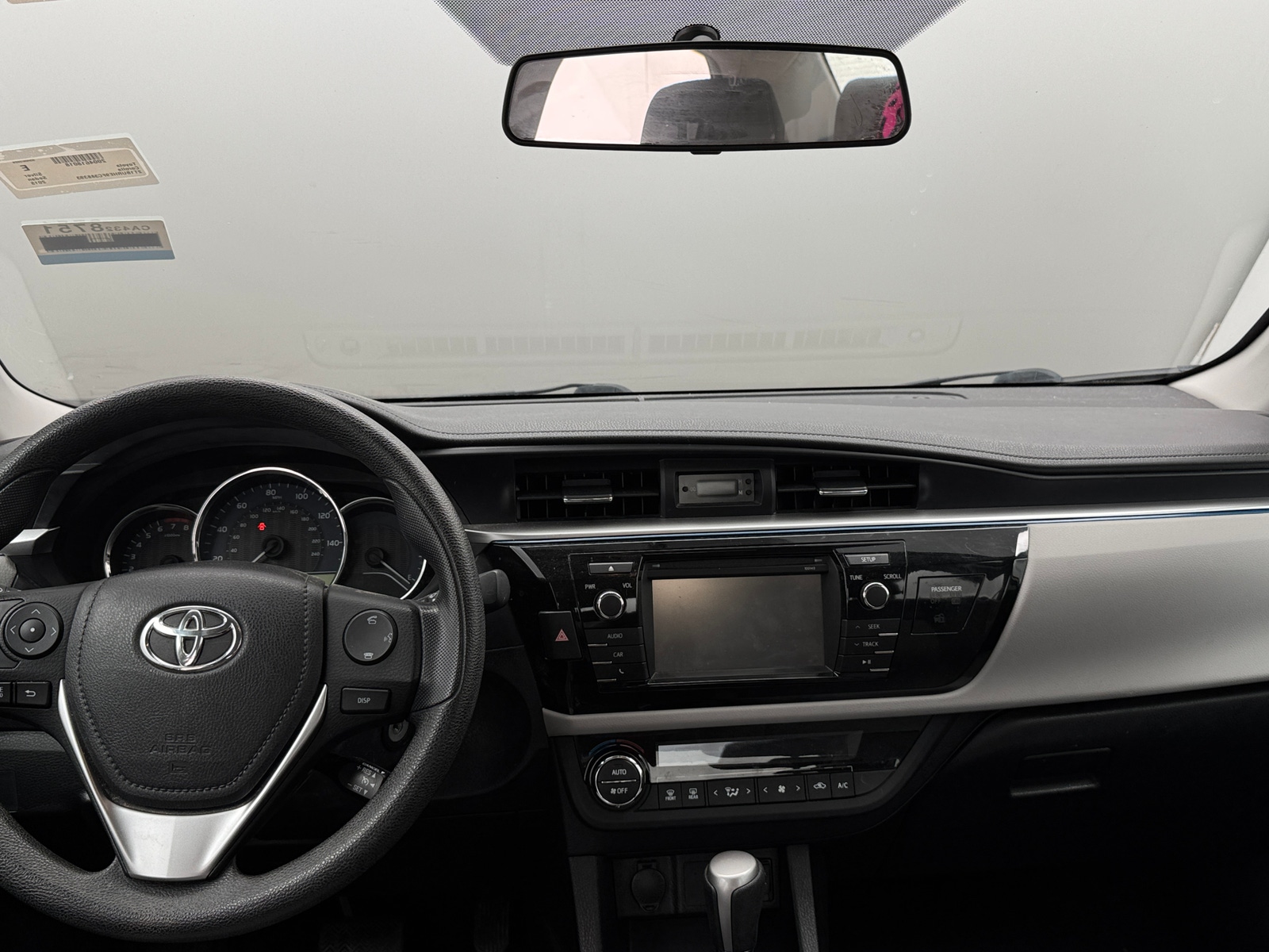 Thumbnail: 2015 Toyota Corolla - 3