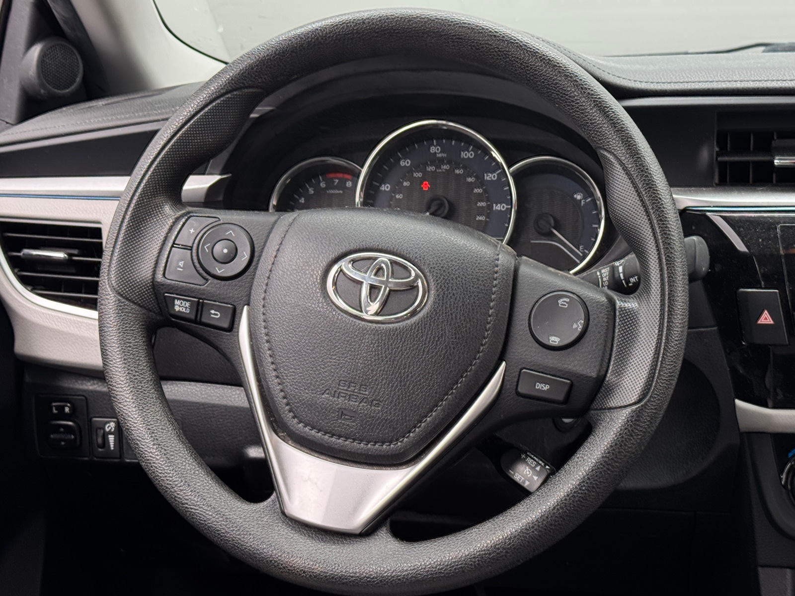 Thumbnail: 2015 Toyota Corolla - 5