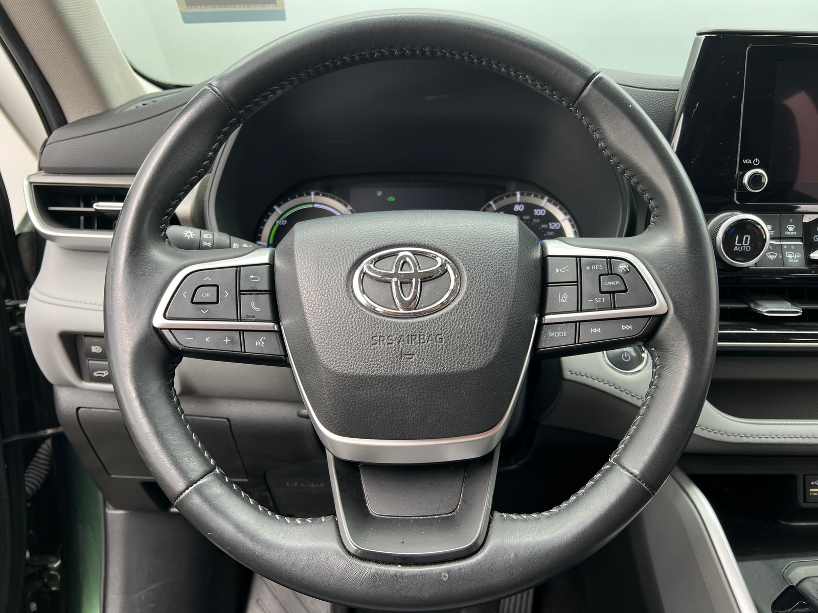 Thumbnail: 2023 Toyota Highlander - 5