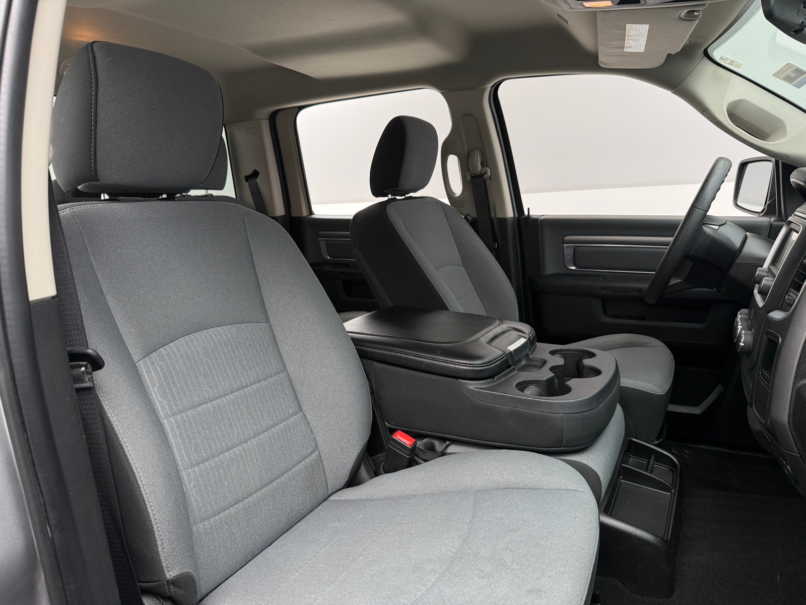 Thumbnail: 2021 RAM 1500 Classic - 2