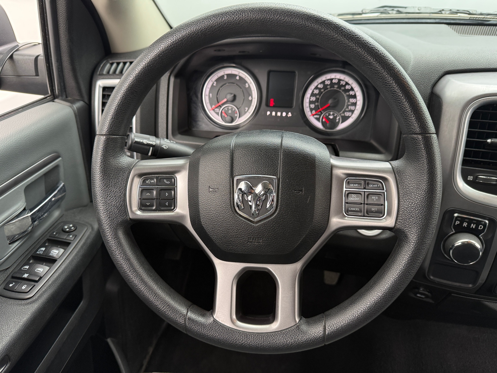 Thumbnail: 2021 RAM 1500 Classic - 5