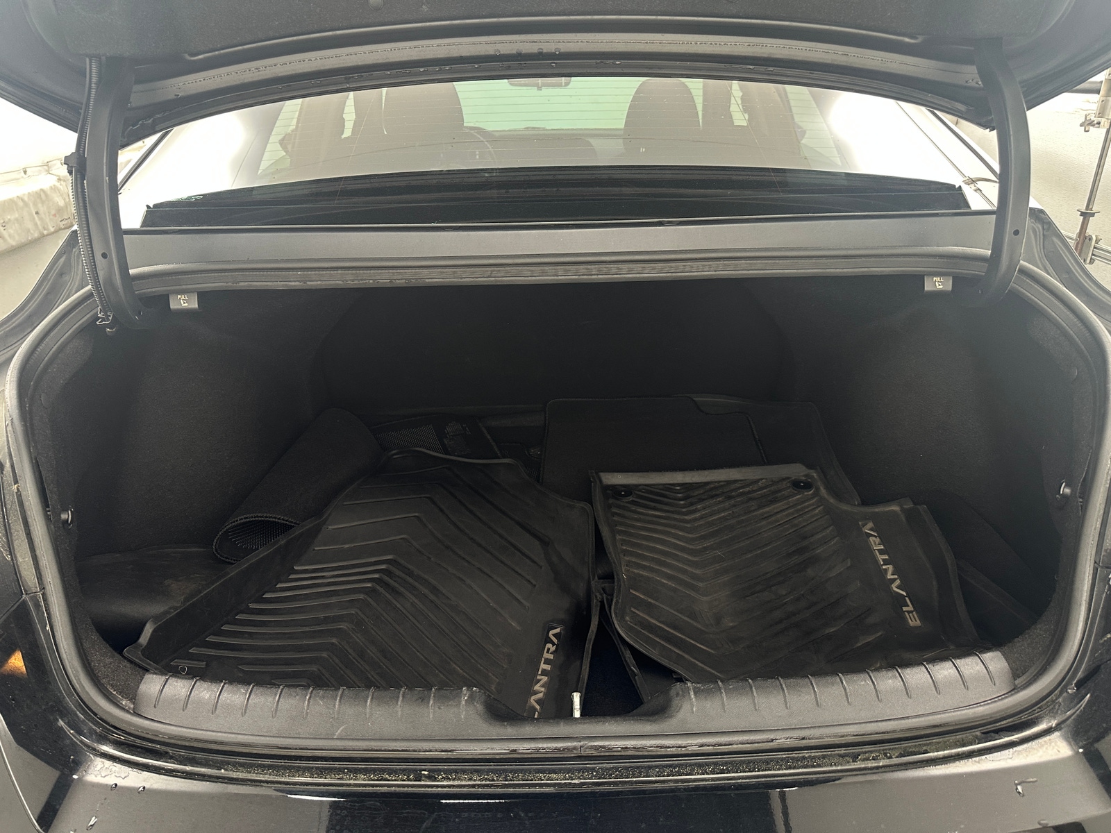 Thumbnail: 2023 Hyundai Elantra - 7