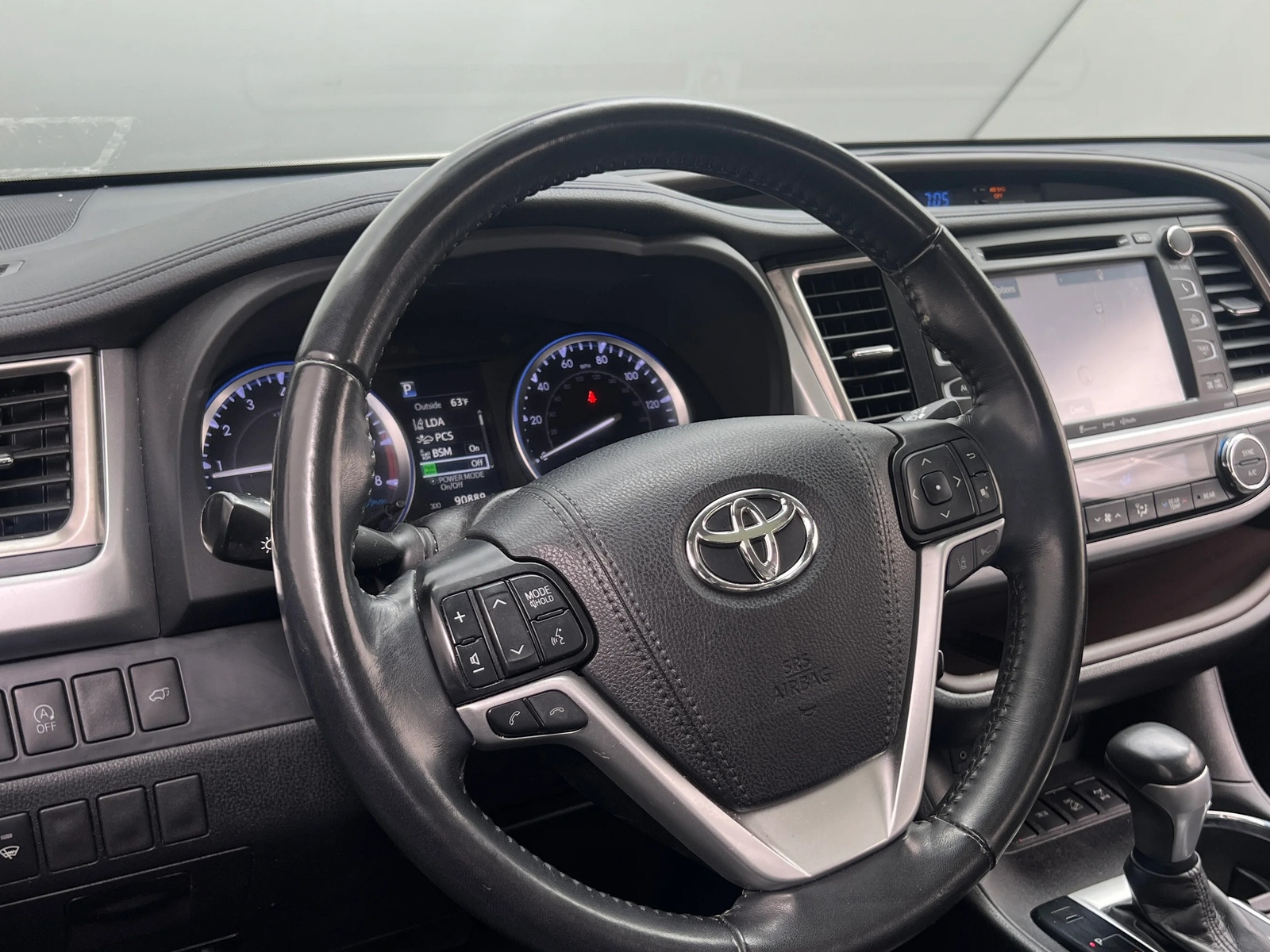Thumbnail: 2019 Toyota Highlander - 4