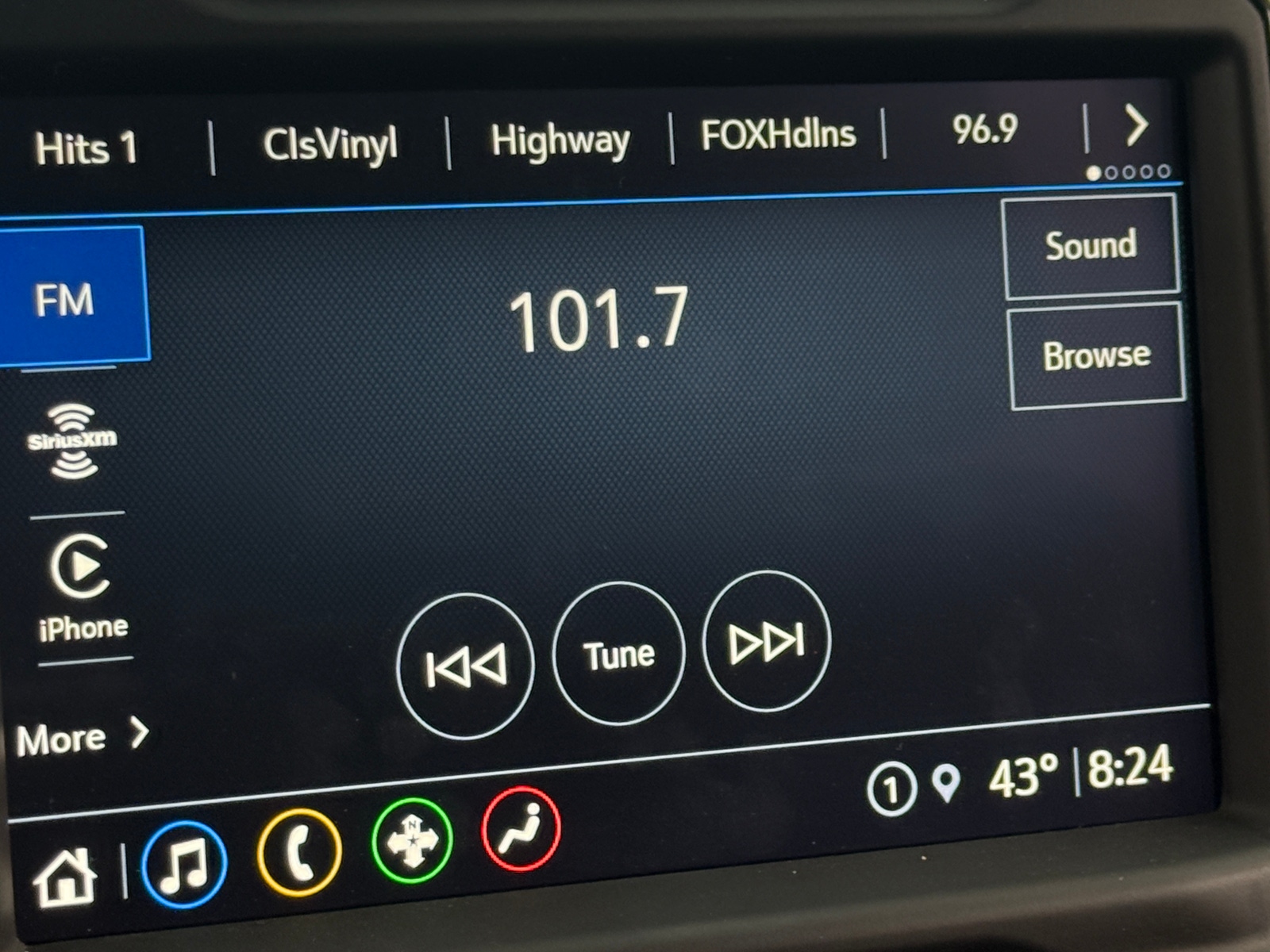 Thumbnail: 2022 Chevrolet Silverado 2500 - 3