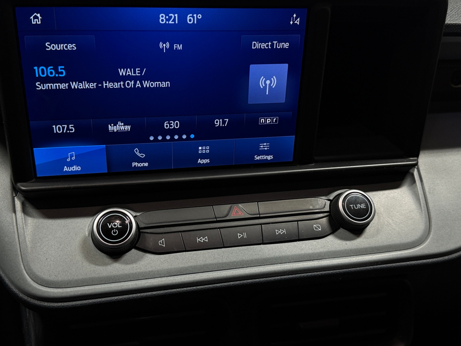 Thumbnail: 2022 Ford Maverick - 3