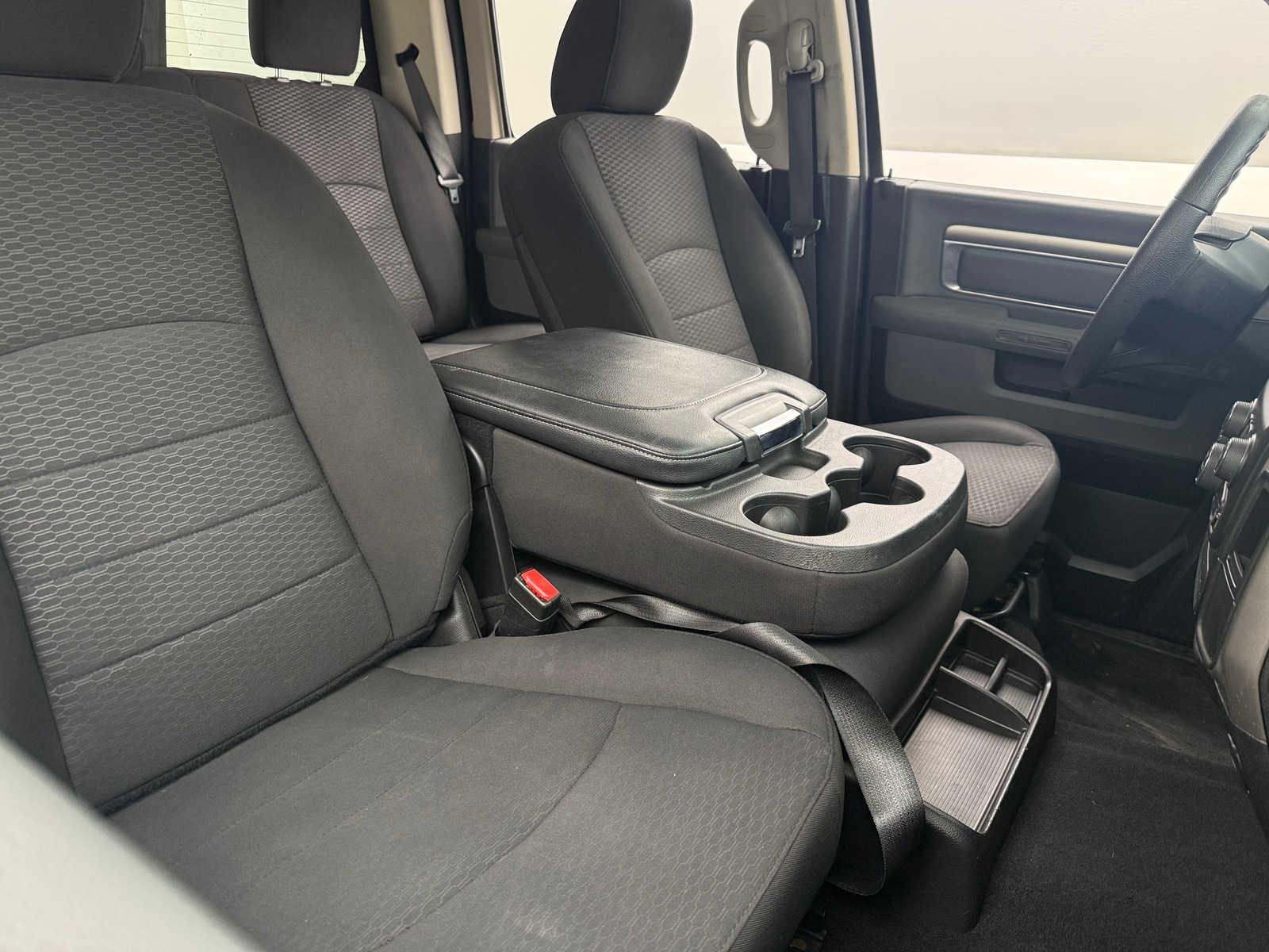 Thumbnail: 2019 RAM 1500 Classic - 2