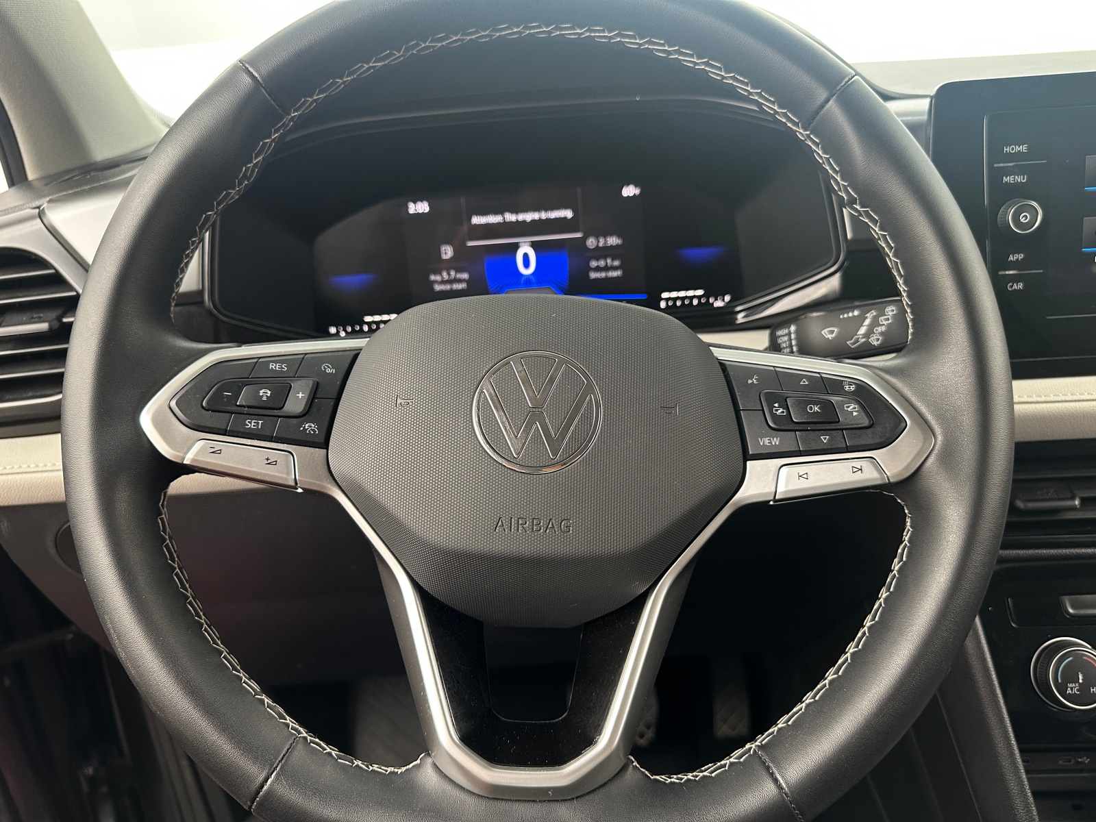 Thumbnail: 2025 Volkswagen Taos - 5