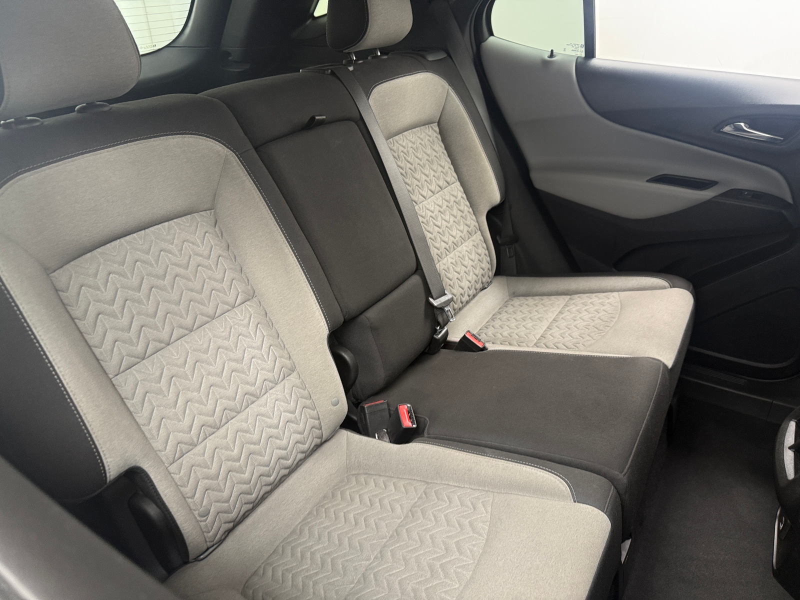 Thumbnail: 2022 Chevrolet Equinox - 6