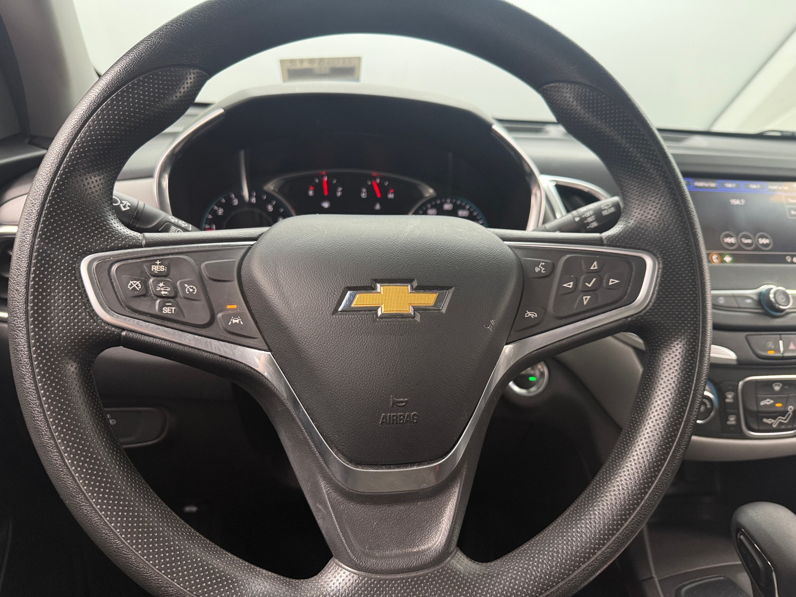 Thumbnail: 2022 Chevrolet Equinox - 5