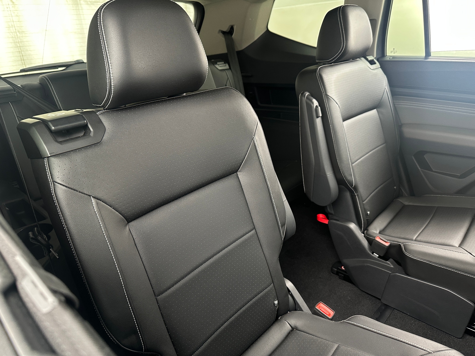 Thumbnail: 2023 Volkswagen Atlas - 5