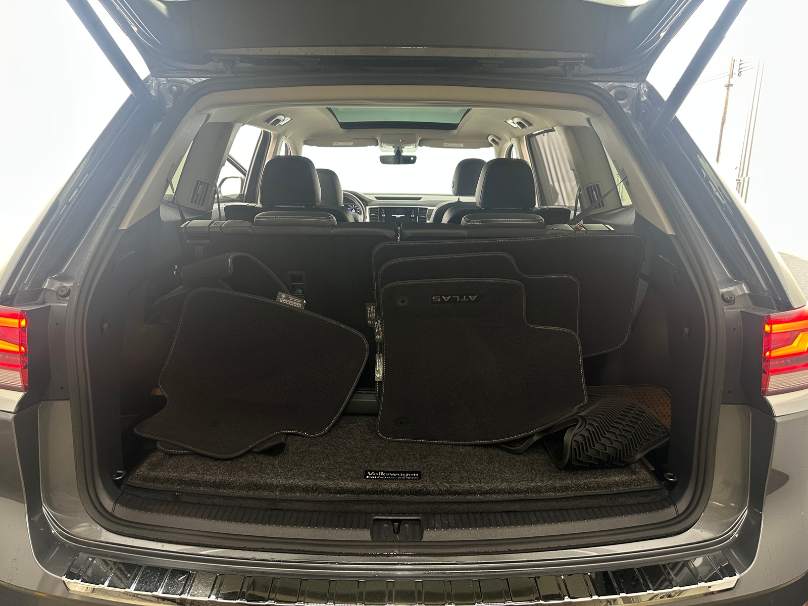 Thumbnail: 2023 Volkswagen Atlas - 6