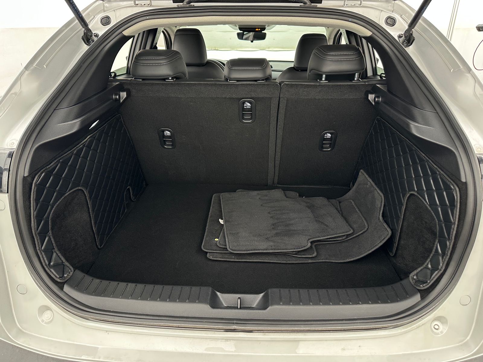 Thumbnail: 2024 Mazda CX-30 - 6