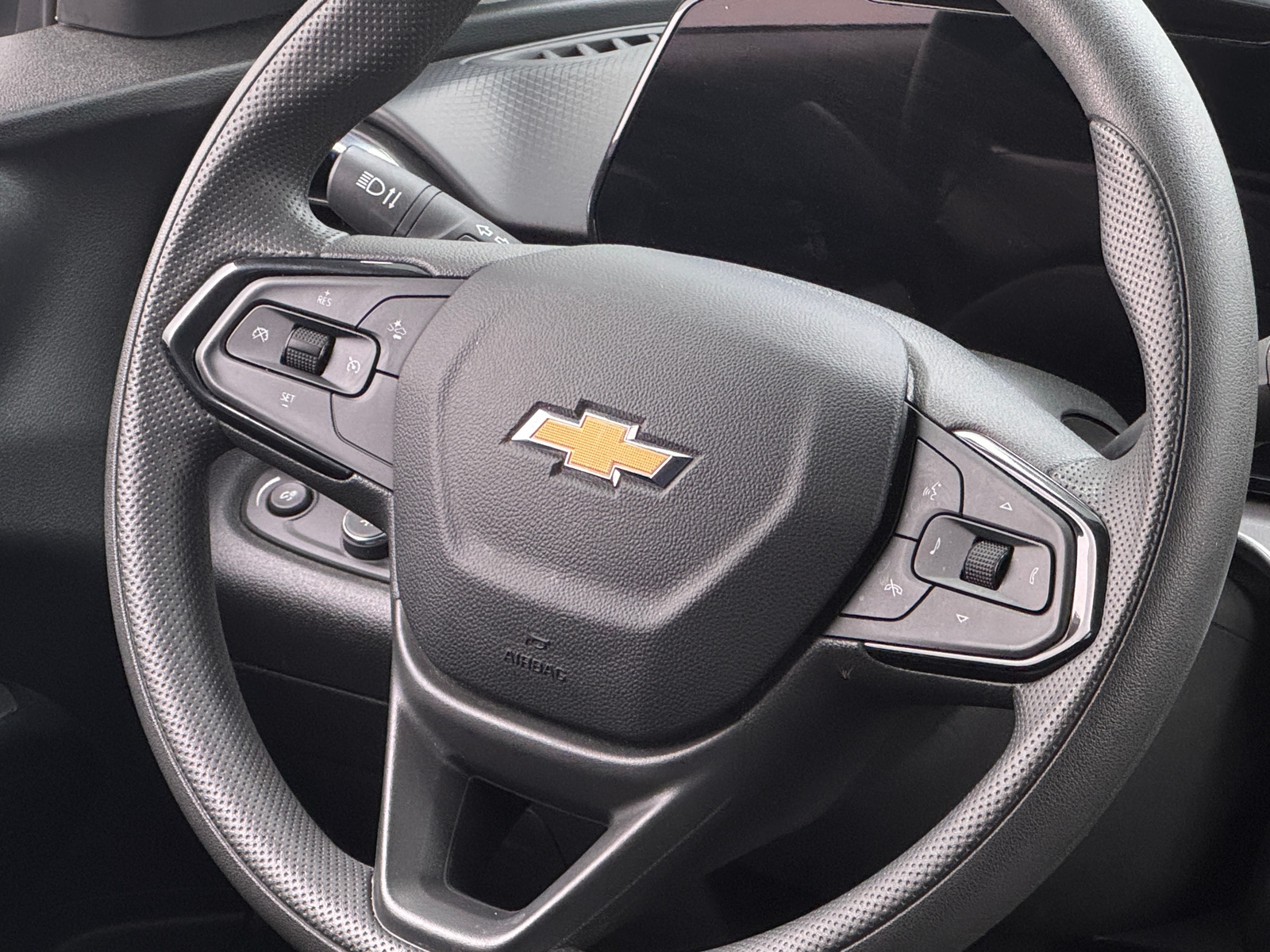 Thumbnail: 2025 Chevrolet Trax - 5