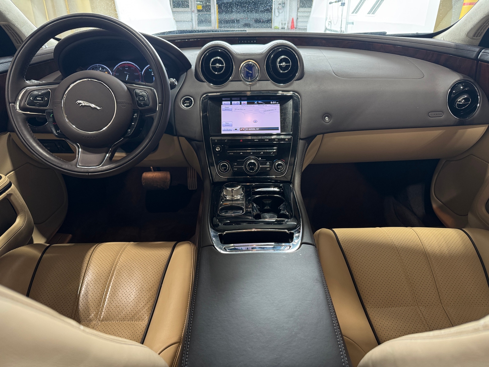 Thumbnail: 2013 Jaguar XJ - 2