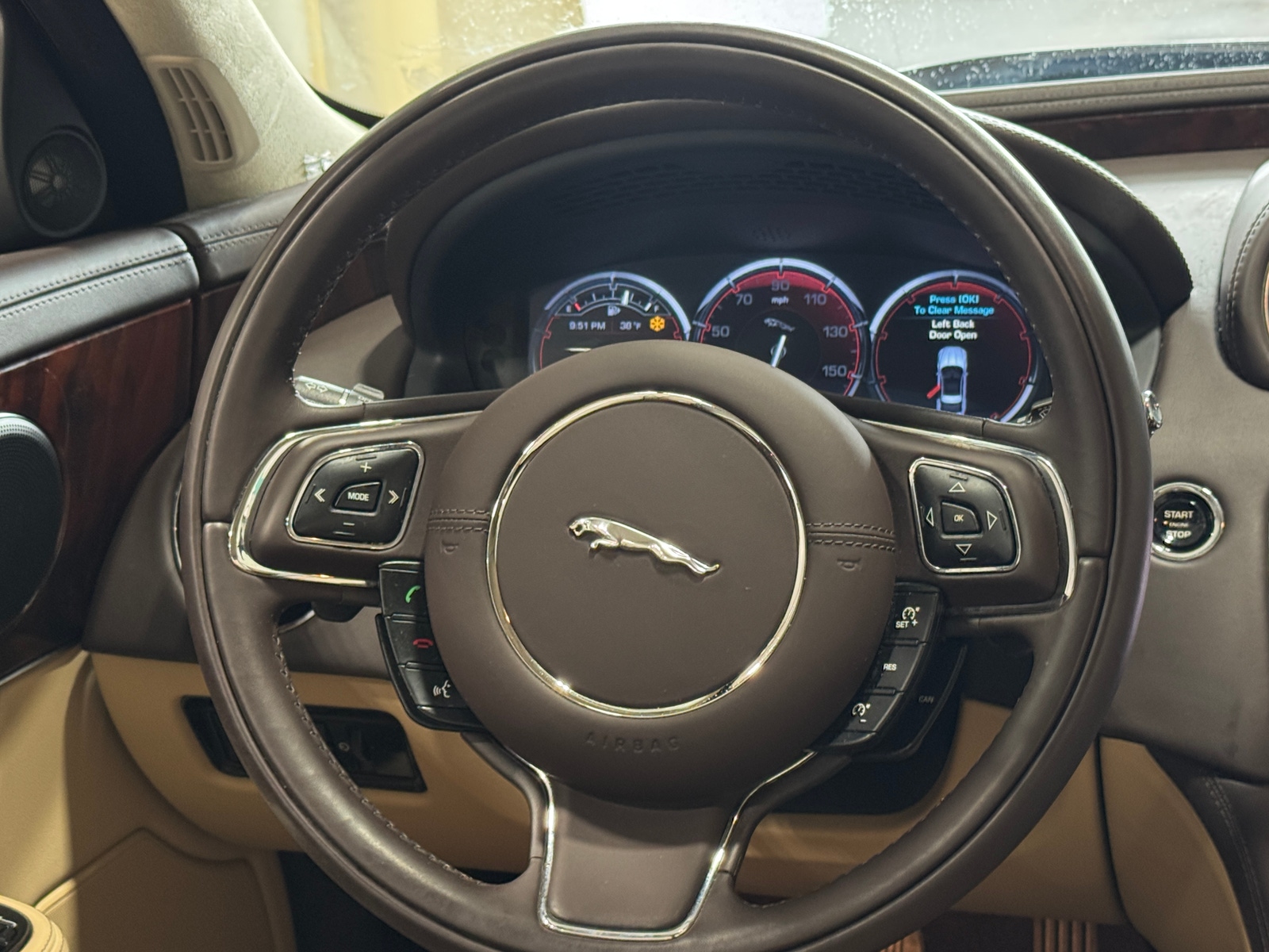 Thumbnail: 2013 Jaguar XJ - 4