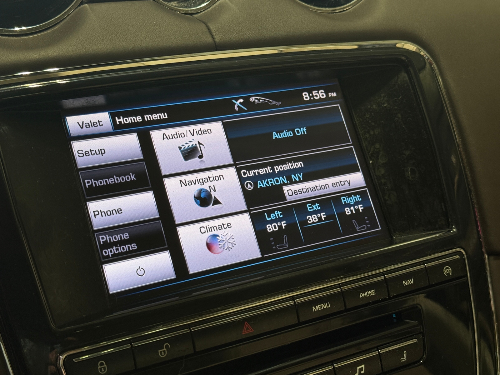 Thumbnail: 2013 Jaguar XJ - 3